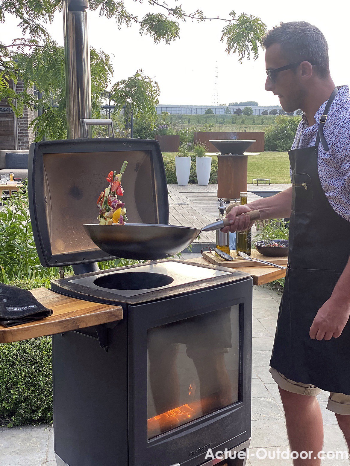 Positief bekennen Verbergen Chesneys H600 : Design barbecue en buitenhaard